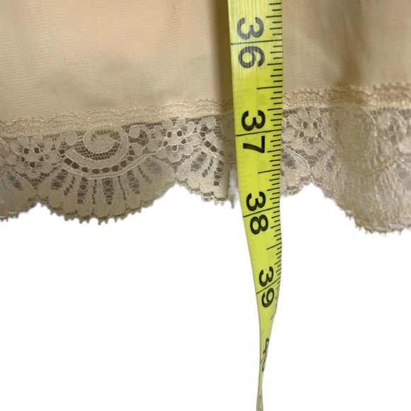 Vintage 50s Sears The Doesnt Slip Cream Fortrel Polyester Slip Medium - Picture 12 of 12